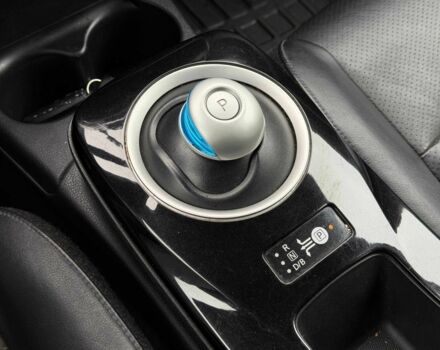 Чорний Ніссан Ліф, об'ємом двигуна 2 л та пробігом 118 тис. км за 7500 $, фото 22 на Automoto.ua