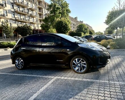 Чорний Ніссан Ліф, об'ємом двигуна 0 л та пробігом 180 тис. км за 6200 $, фото 1 на Automoto.ua