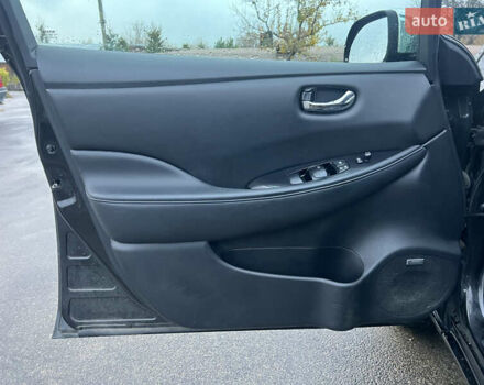 Ниссан Лиф 2014 в Харькове на Automoto.ua Черный Ниссан Лиф, объемом двигателя 0 л и пробегом 93 тыс. км за 8200 $, фото 11 на Automoto.ua