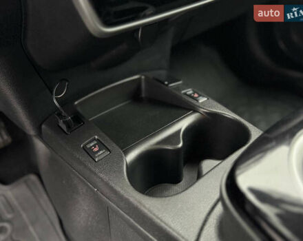 Черный Ниссан Лиф, объемом двигателя 0 л и пробегом 125 тыс. км за 6500 $, фото 25 на Automoto.ua