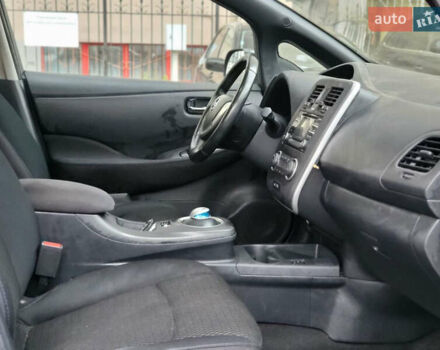 Черный Ниссан Лиф, объемом двигателя 0 л и пробегом 166 тыс. км за 6800 $, фото 8 на Automoto.ua