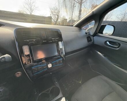 Чорний Ніссан Ліф, об'ємом двигуна 0 л та пробігом 120 тис. км за 6500 $, фото 18 на Automoto.ua