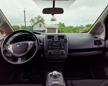 Черный Ниссан Лиф, объемом двигателя 0 л и пробегом 127 тыс. км за 6500 $, фото 6 на Automoto.ua