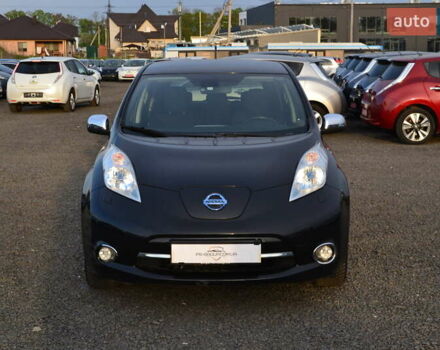 Чорний Ніссан Ліф, об'ємом двигуна 0 л та пробігом 126 тис. км за 6500 $, фото 2 на Automoto.ua