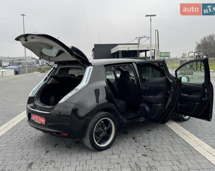 Черный Ниссан Лиф, объемом двигателя 0 л и пробегом 100 тыс. км за 5999 $, фото 19 на Automoto.ua