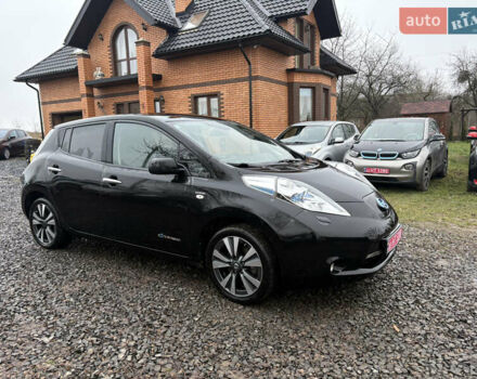 Черный Ниссан Лиф, объемом двигателя 0 л и пробегом 120 тыс. км за 6300 $, фото 1 на Automoto.ua