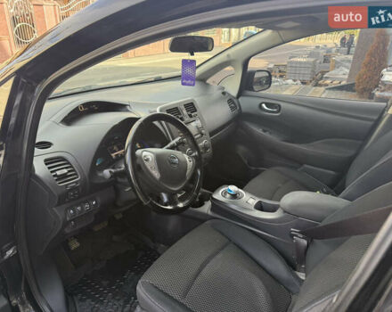 Черный Ниссан Лиф, объемом двигателя 0 л и пробегом 130 тыс. км за 6800 $, фото 36 на Automoto.ua