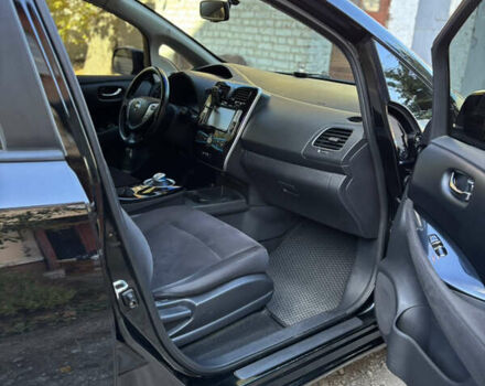 Черный Ниссан Лиф, объемом двигателя 0 л и пробегом 115 тыс. км за 6999 $, фото 5 на Automoto.ua