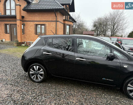 Черный Ниссан Лиф, объемом двигателя 0 л и пробегом 120 тыс. км за 6300 $, фото 3 на Automoto.ua