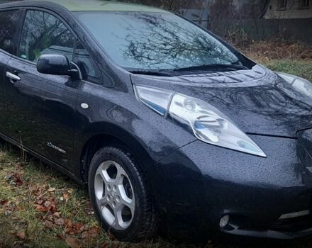 Черный Ниссан Лиф, объемом двигателя 0 л и пробегом 250 тыс. км за 4000 $, фото 1 на Automoto.ua