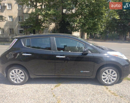 Чорний Ніссан Ліф, об'ємом двигуна 0 л та пробігом 110 тис. км за 6999 $, фото 3 на Automoto.ua