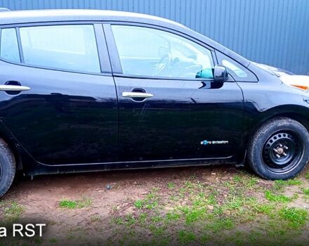 Чорний Ніссан Ліф, об'ємом двигуна 0 л та пробігом 174 тис. км за 6500 $, фото 4 на Automoto.ua