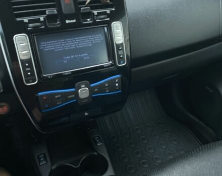 Черный Ниссан Лиф, объемом двигателя 0 л и пробегом 186 тыс. км за 6950 $, фото 16 на Automoto.ua