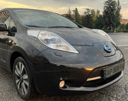 Черный Ниссан Лиф, объемом двигателя 0 л и пробегом 104 тыс. км за 8500 $, фото 8 на Automoto.ua