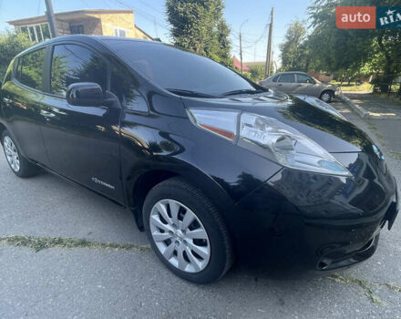 Черный Ниссан Лиф, объемом двигателя 0 л и пробегом 22 тыс. км за 10300 $, фото 16 на Automoto.ua