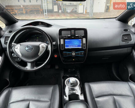 Черный Ниссан Лиф, объемом двигателя 0 л и пробегом 218 тыс. км за 6850 $, фото 44 на Automoto.ua