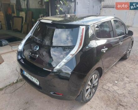 Чорний Ніссан Ліф, об'ємом двигуна 0 л та пробігом 168 тис. км за 7500 $, фото 4 на Automoto.ua