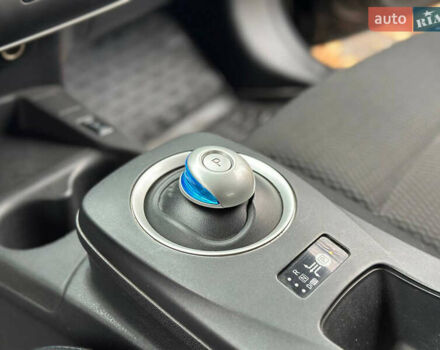 Черный Ниссан Лиф, объемом двигателя 0 л и пробегом 164 тыс. км за 7200 $, фото 12 на Automoto.ua