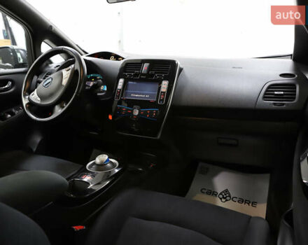 Чорний Ніссан Ліф, об'ємом двигуна 0 л та пробігом 55 тис. км за 6900 $, фото 54 на Automoto.ua