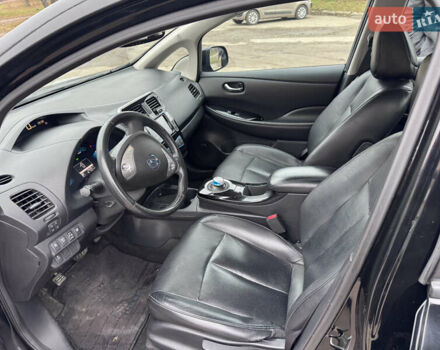 Черный Ниссан Лиф, объемом двигателя 0 л и пробегом 136 тыс. км за 6450 $, фото 4 на Automoto.ua