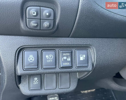 Черный Ниссан Лиф, объемом двигателя 0 л и пробегом 22 тыс. км за 10300 $, фото 6 на Automoto.ua