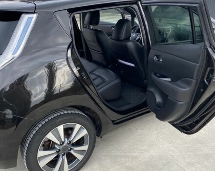 Черный Ниссан Лиф, объемом двигателя 0 л и пробегом 186 тыс. км за 6950 $, фото 6 на Automoto.ua