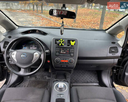 Черный Ниссан Лиф, объемом двигателя 0 л и пробегом 164 тыс. км за 7200 $, фото 14 на Automoto.ua