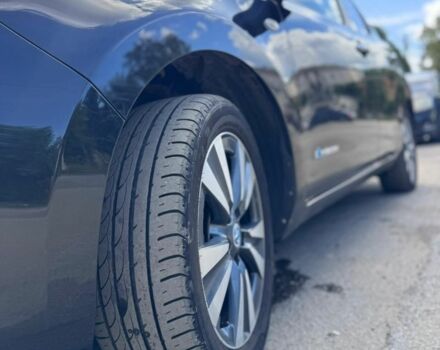 Черный Ниссан Лиф, объемом двигателя 0 л и пробегом 139 тыс. км за 4950 $, фото 2 на Automoto.ua