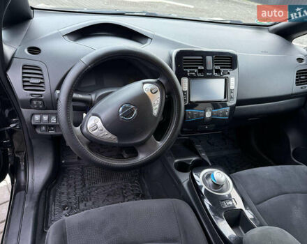 Чорний Ніссан Ліф, об'ємом двигуна 0 л та пробігом 95 тис. км за 7200 $, фото 9 на Automoto.ua