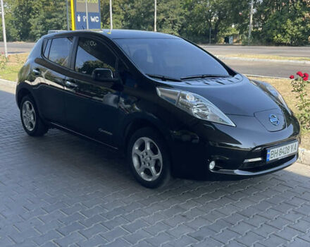 Чорний Ніссан Ліф, об'ємом двигуна 0 л та пробігом 133 тис. км за 7500 $, фото 1 на Automoto.ua