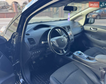 Черный Ниссан Лиф, объемом двигателя 0 л и пробегом 130 тыс. км за 6800 $, фото 22 на Automoto.ua