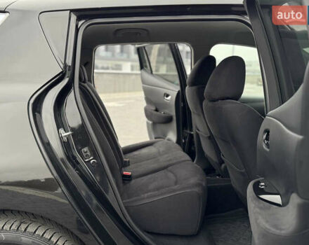 Черный Ниссан Лиф, объемом двигателя 0 л и пробегом 100 тыс. км за 5999 $, фото 15 на Automoto.ua