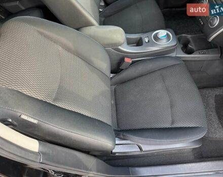 Черный Ниссан Лиф, объемом двигателя 0 л и пробегом 123 тыс. км за 6500 $, фото 22 на Automoto.ua