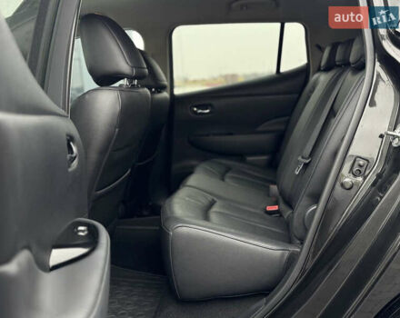 Черный Ниссан Лиф, объемом двигателя 0 л и пробегом 125 тыс. км за 6500 $, фото 16 на Automoto.ua