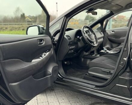 Черный Ниссан Лиф, объемом двигателя 0 л и пробегом 100 тыс. км за 6600 $, фото 15 на Automoto.ua