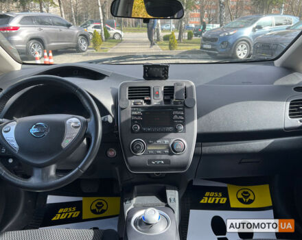 Черный Ниссан Лиф, объемом двигателя 24 л и пробегом 71 тыс. км за 8999 $, фото 10 на Automoto.ua
