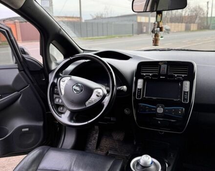 Черный Ниссан Лиф, объемом двигателя 0 л и пробегом 132 тыс. км за 8088 $, фото 4 на Automoto.ua