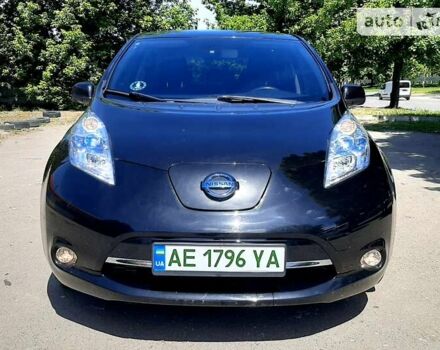 Черный Ниссан Лиф, объемом двигателя 0 л и пробегом 92 тыс. км за 9200 $, фото 2 на Automoto.ua