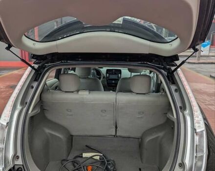 Черный Ниссан Лиф, объемом двигателя 0 л и пробегом 157 тыс. км за 5999 $, фото 18 на Automoto.ua