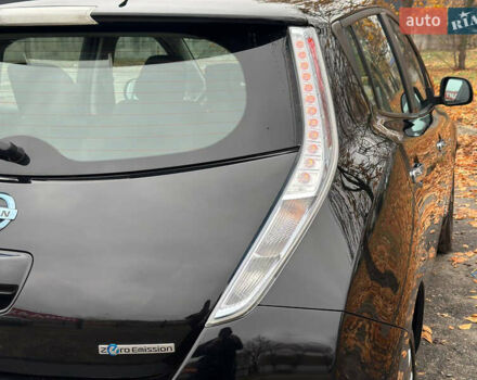 Черный Ниссан Лиф, объемом двигателя 0 л и пробегом 164 тыс. км за 7200 $, фото 38 на Automoto.ua