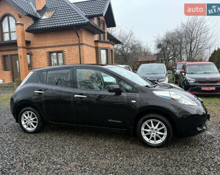 Черный Ниссан Лиф, объемом двигателя 0 л и пробегом 103 тыс. км за 5900 $, фото 2 на Automoto.ua