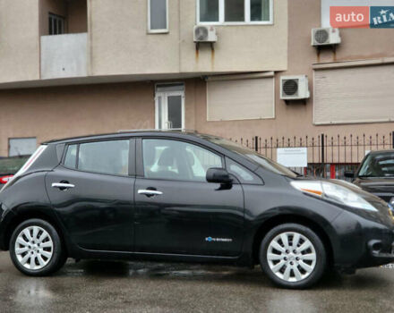 Черный Ниссан Лиф, объемом двигателя 0 л и пробегом 166 тыс. км за 6800 $, фото 6 на Automoto.ua