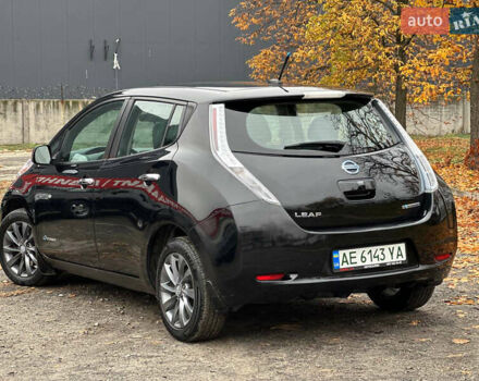 Черный Ниссан Лиф, объемом двигателя 0 л и пробегом 164 тыс. км за 7200 $, фото 5 на Automoto.ua