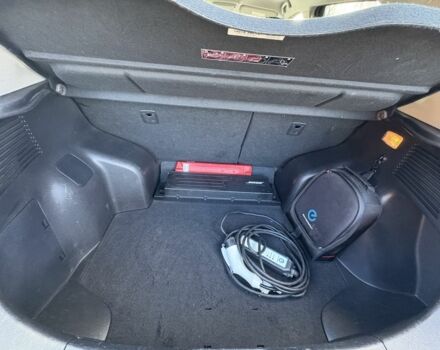 Чорний Ніссан Ліф, об'ємом двигуна 0 л та пробігом 120 тис. км за 6500 $, фото 17 на Automoto.ua