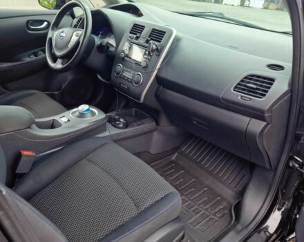 Черный Ниссан Лиф, объемом двигателя 0 л и пробегом 127 тыс. км за 6500 $, фото 7 на Automoto.ua