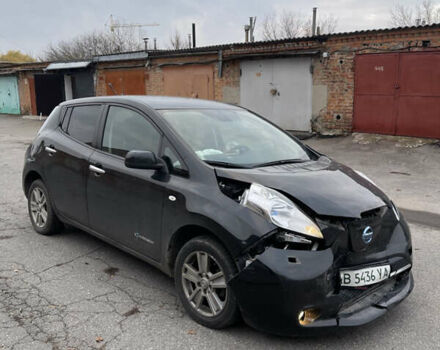 Черный Ниссан Лиф, объемом двигателя 0 л и пробегом 122 тыс. км за 3900 $, фото 7 на Automoto.ua