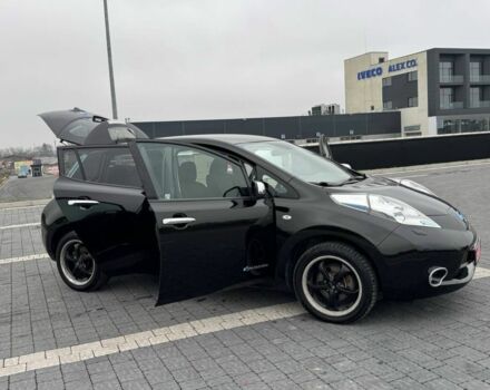 Черный Ниссан Лиф, объемом двигателя 0 л и пробегом 100 тыс. км за 6600 $, фото 18 на Automoto.ua