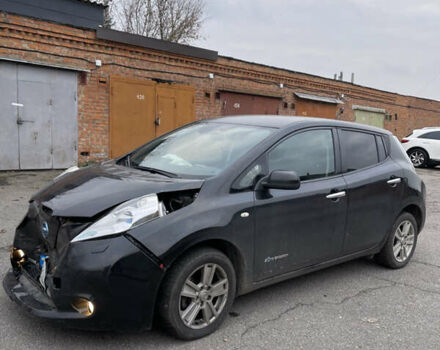 Черный Ниссан Лиф, объемом двигателя 0 л и пробегом 122 тыс. км за 3900 $, фото 1 на Automoto.ua