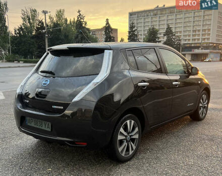Черный Ниссан Лиф, объемом двигателя 0 л и пробегом 104 тыс. км за 8500 $, фото 6 на Automoto.ua
