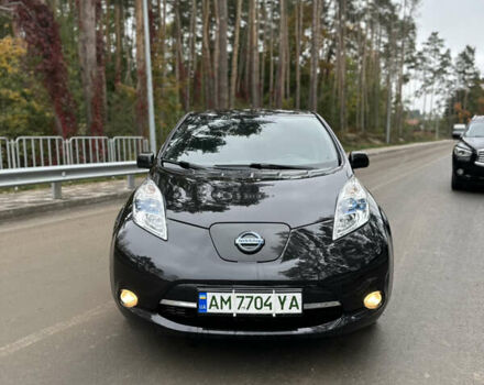 Чорний Ніссан Ліф, об'ємом двигуна 0 л та пробігом 150 тис. км за 7400 $, фото 2 на Automoto.ua